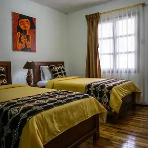 Apartment 32 Juana De Arco