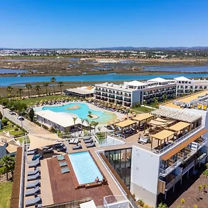 https://cabanas-park-resort.hotelaalgarve.com