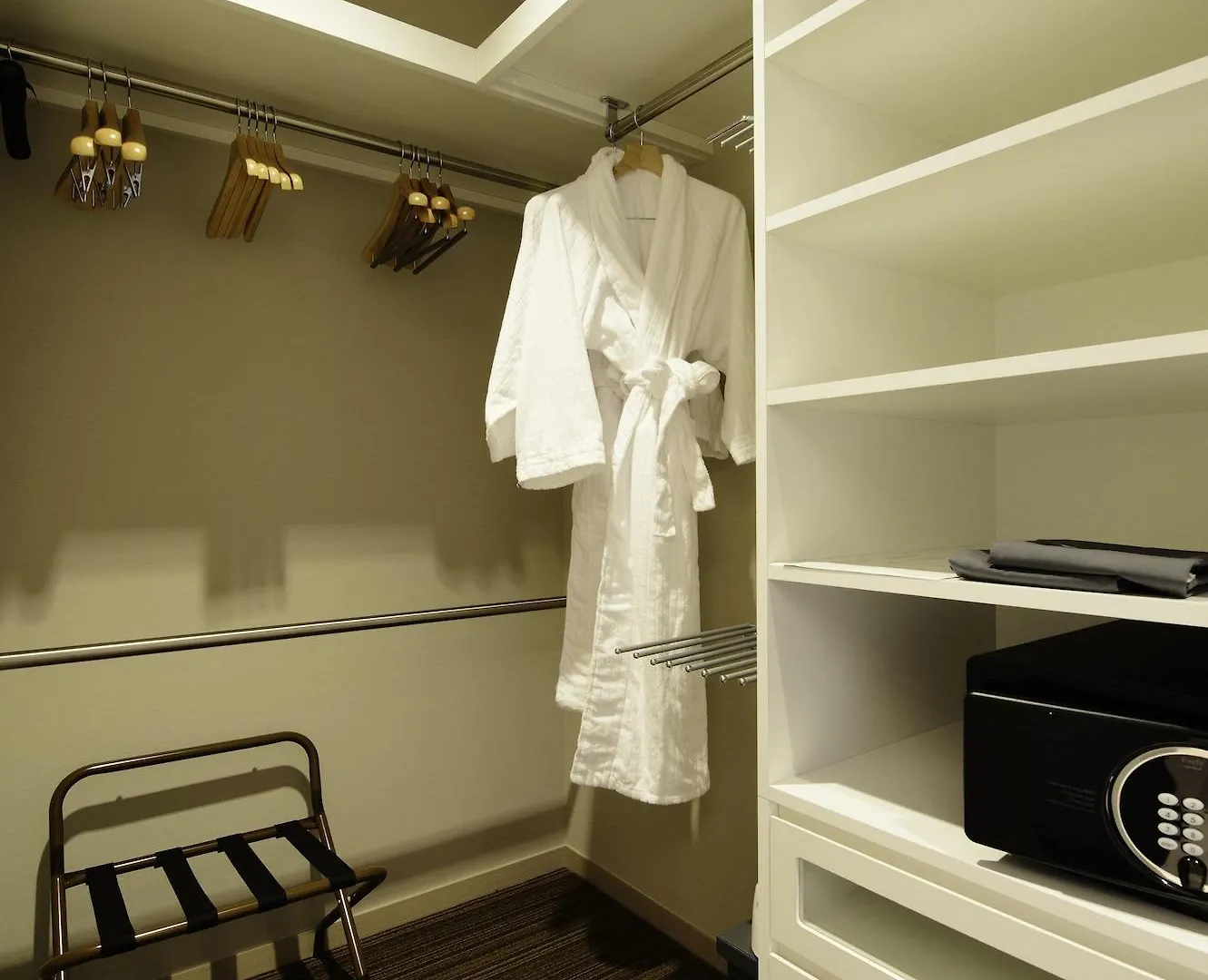 Oakwood Premier Tokyo Hotel 5*,