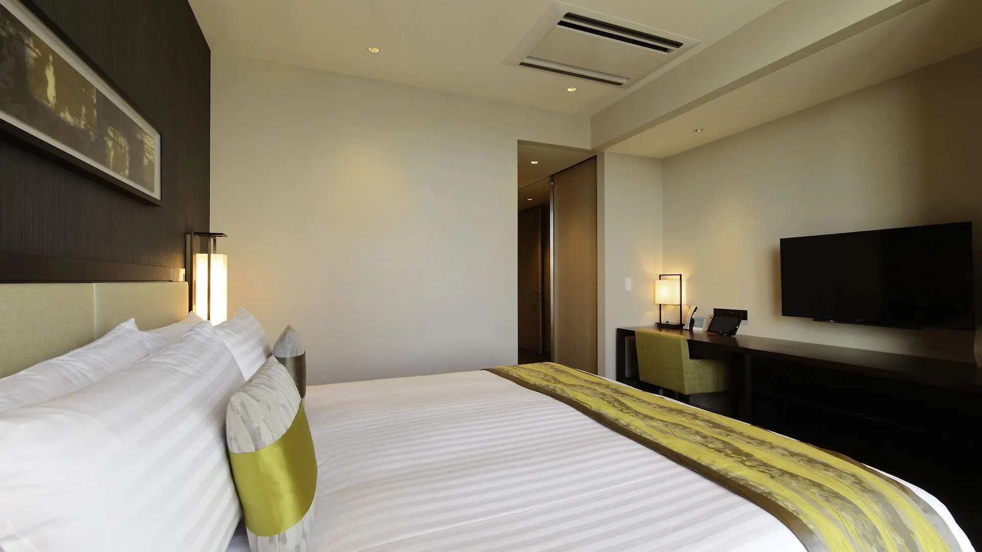 Oakwood Premier Tokyo Hotel